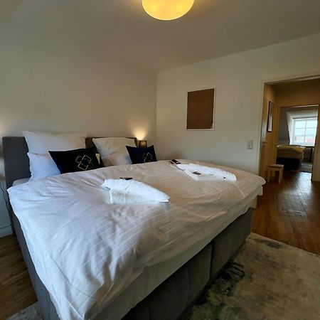 Nr 2 Modernes Apartment In Historischer Marktplatzlage 56 Qm # Cosiness Company 22 Шверин Екстериор снимка