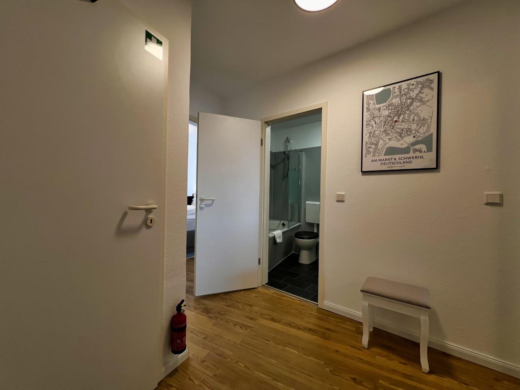 Nr 2 Modernes Apartment In Historischer Marktplatzlage 56 Qm # Cosiness Company 22 Шверин Екстериор снимка